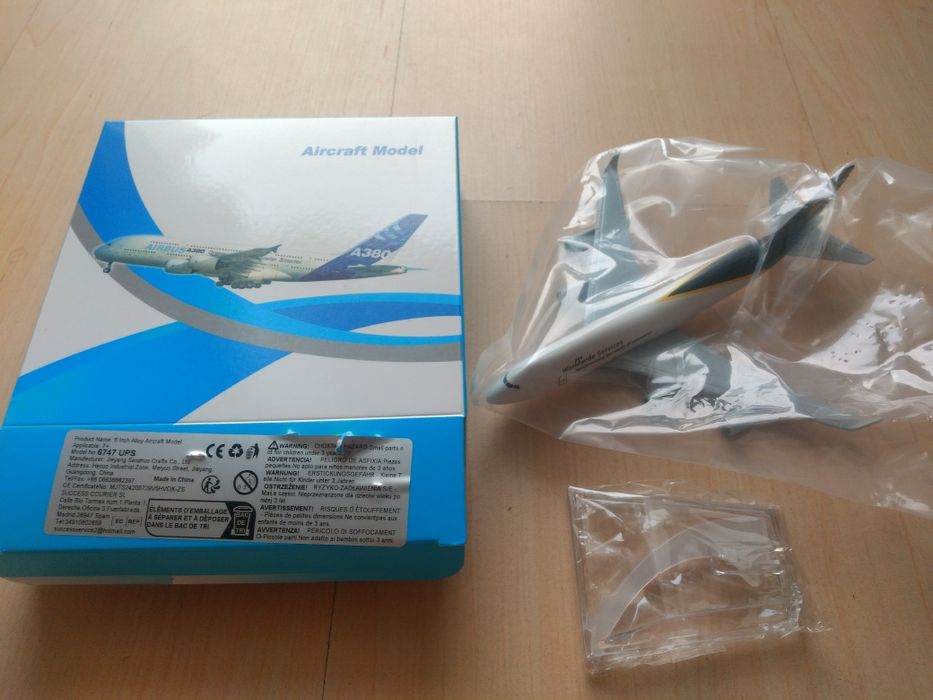 Model 1/400 samolot Boeing 747 UPS metalowy metal