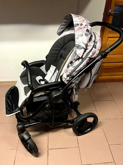 Wózek BEBETTO TORINO  2w1 / 3w1 / 4w1 z baza Isofix KWIATY