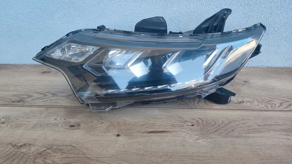 Lampa mitsubishi outlander III 3 lift full led cała okazja!