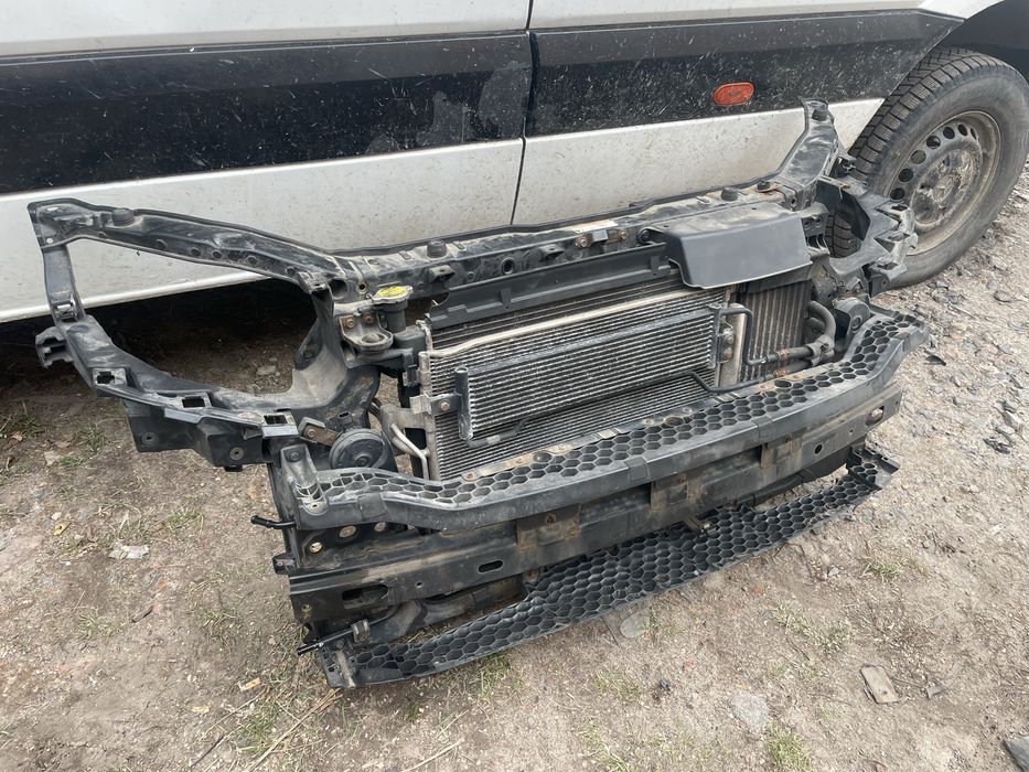 Касета радіаторів Кіа Соренто 2 Kia Sorento 2.2 телевізор радіатори