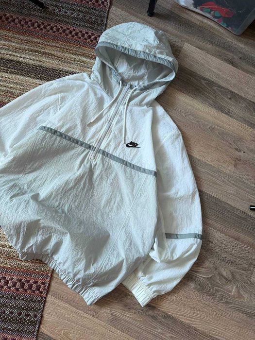streewear white x gray Nike nylon Jacket біло-сіра Вітровка Nike