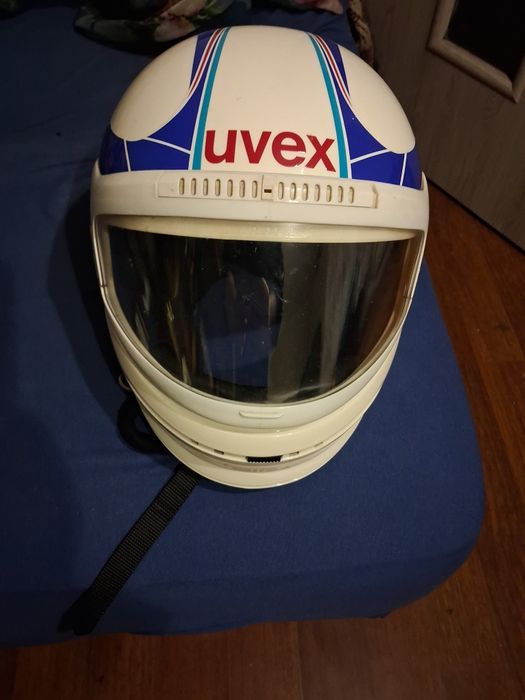 Kask moto uvex   zadbany