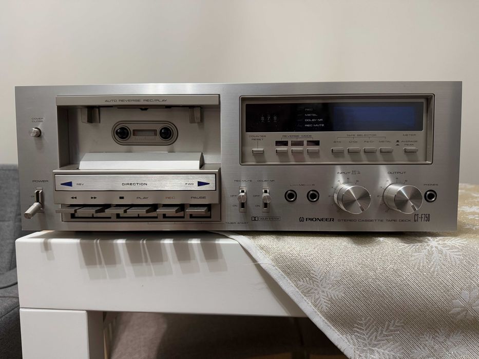Magnetofon Pioneer CT-F750