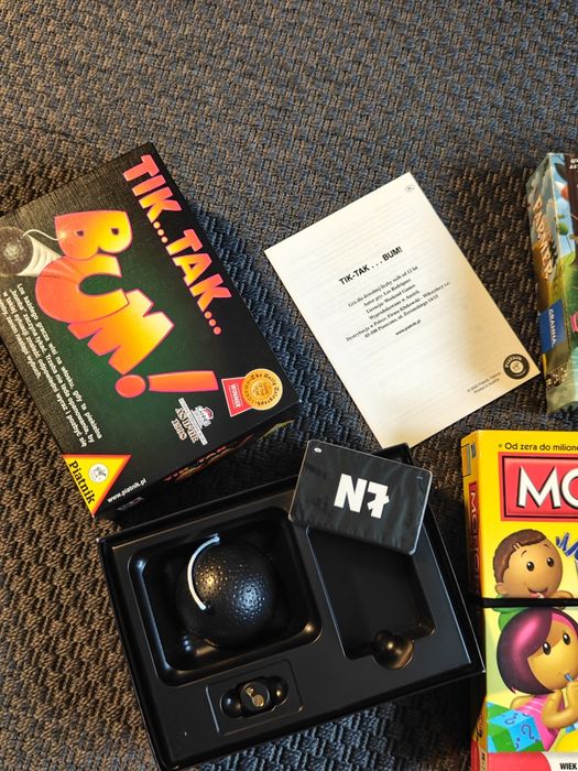 Sprzedam gry i puzzle monopoly junior
