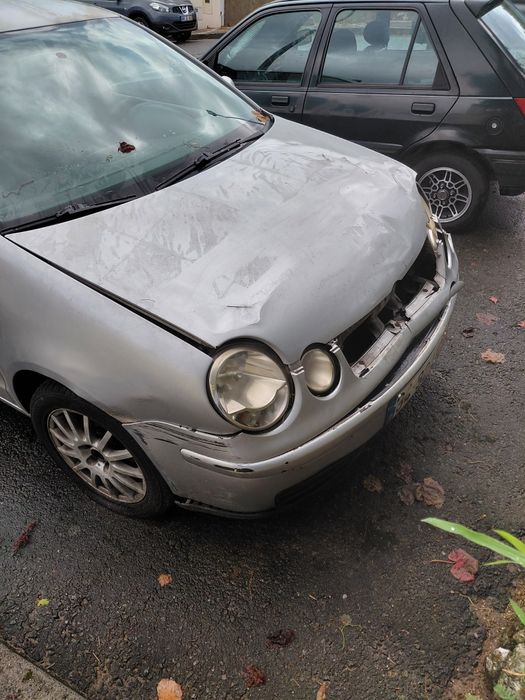 Vw polo 9n para peças ou para quem quiser reparar.