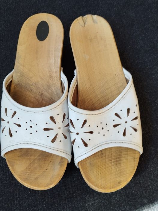 Buty damskie klapki 36