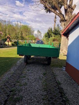 Przyczepa do ciągnika rolnicza