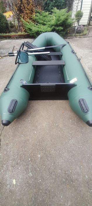 Продам лодку " Аква -  Шторм" 3.30
