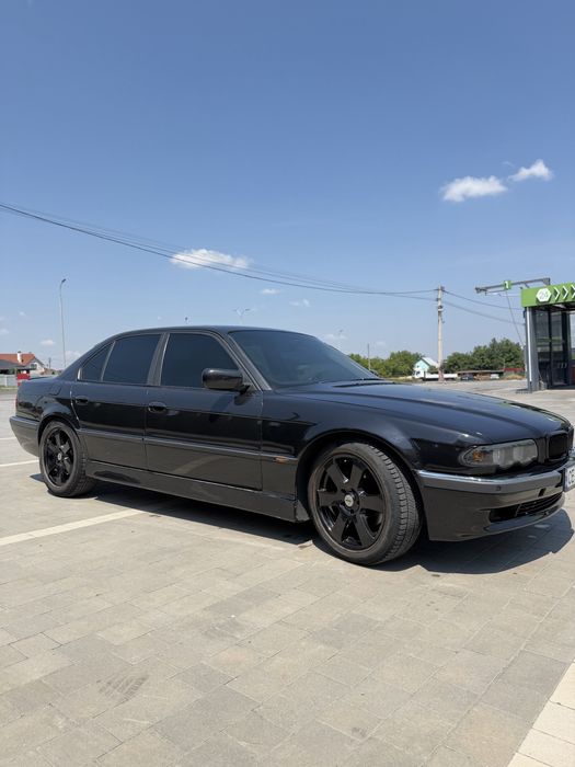 BMW 735I 1999р.      .