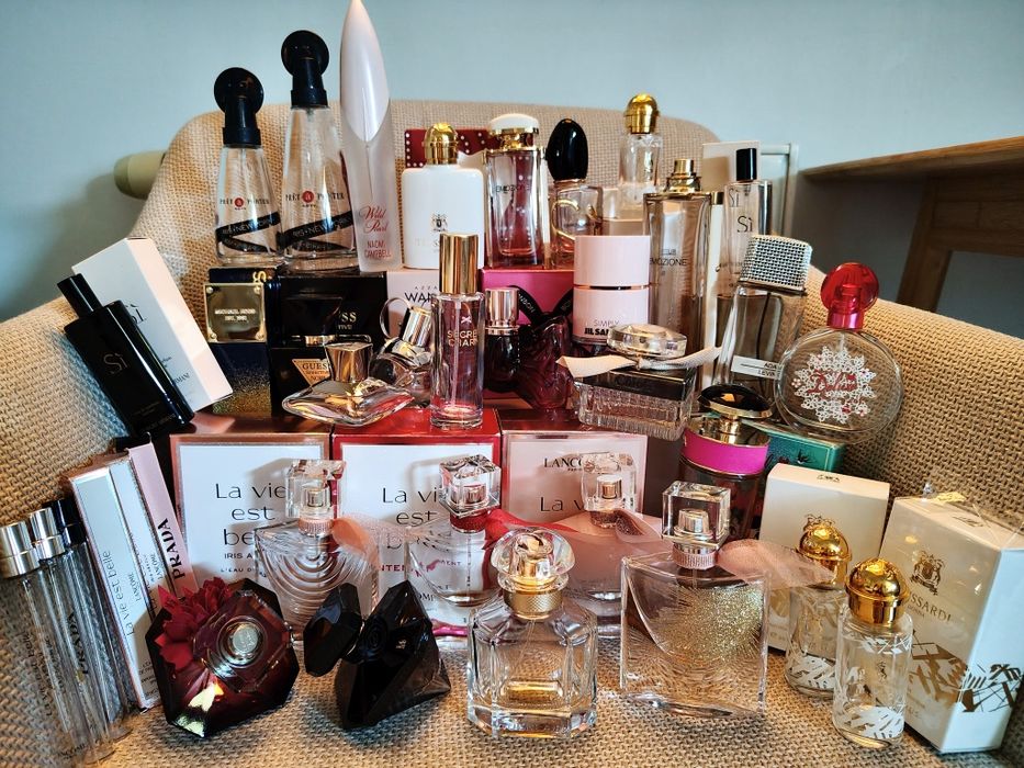 Puste flakony flakoniki  buteleczki po wodach toaletowych perfumowanych perfumach  Lancome  Guerlain Prada Trussarfi Armani  Kors  Ferragamo Chloe