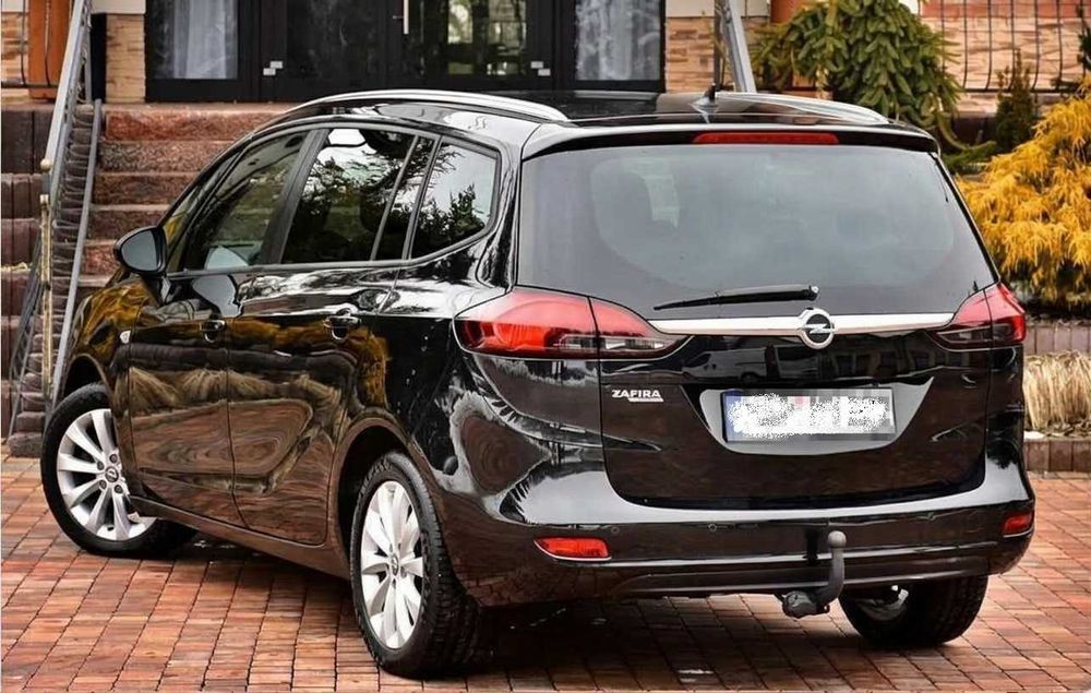 Opel Zafira C 1.4t 140 km 7 Osobowy idealny pod LPG