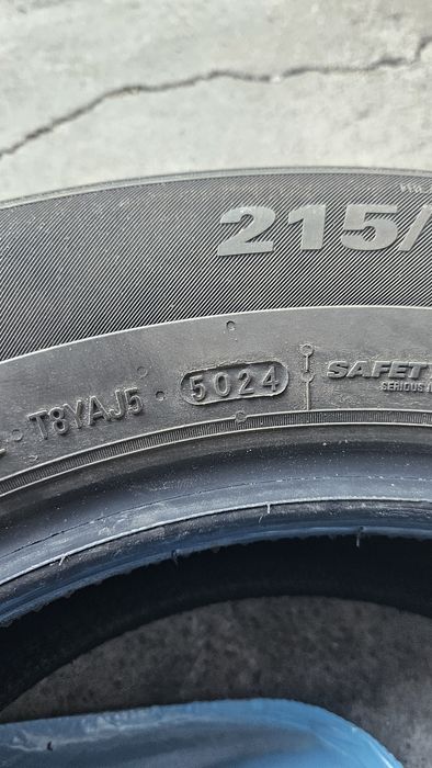 Sprzedam kpl. opon letnich  215/60/16