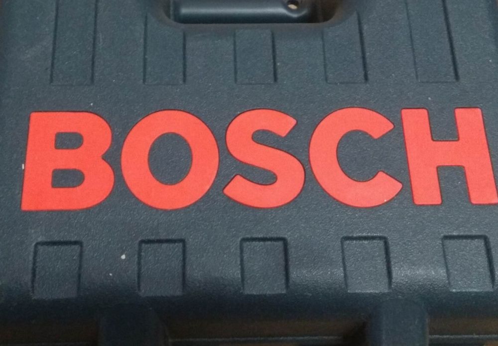 Шлифмашина вибрационная Bosch GSS 140 A Professional