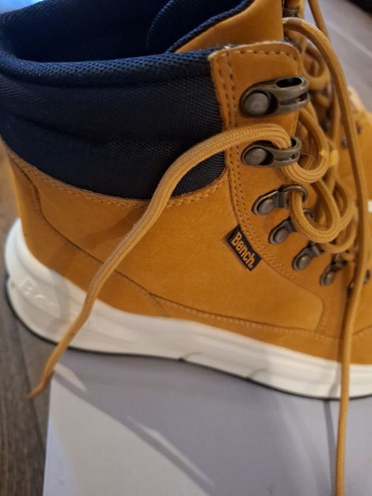 Nowe buty Bench róż. 42