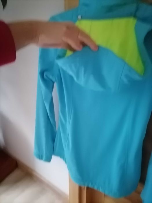 Bluza f4 damska prawie nowa