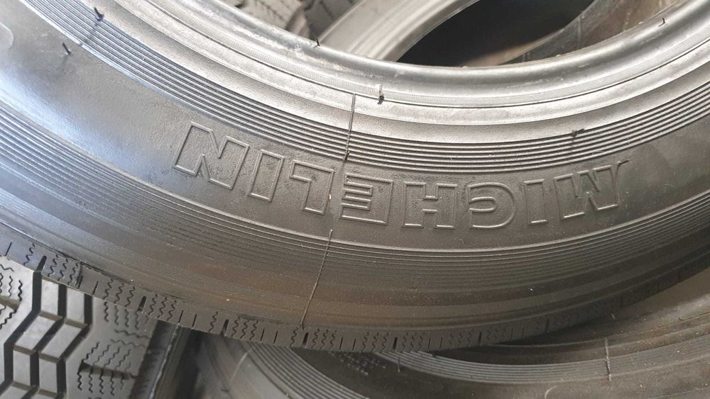 3965 – Pneus 165R400 Michelin X para Oldtimer