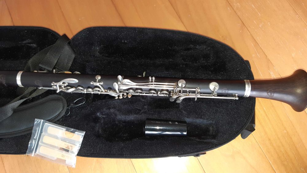 Clarinete Bb  ( madeira) Backun Antigua model :3230