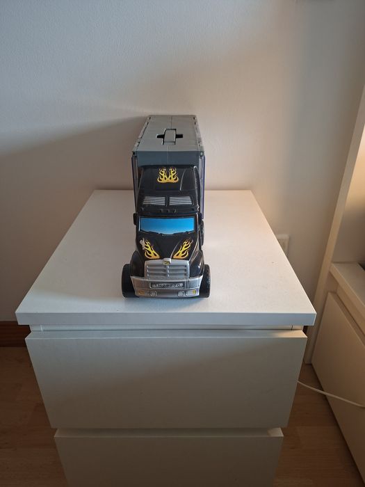 Camião de brinquedo transportador de HotWheels