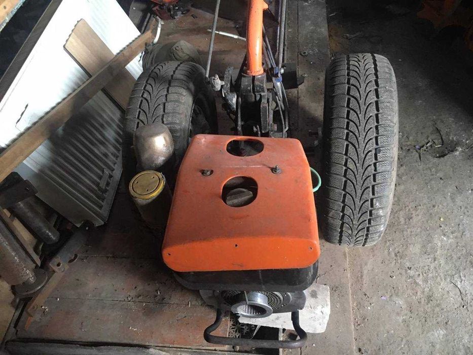 Мотоблок       .