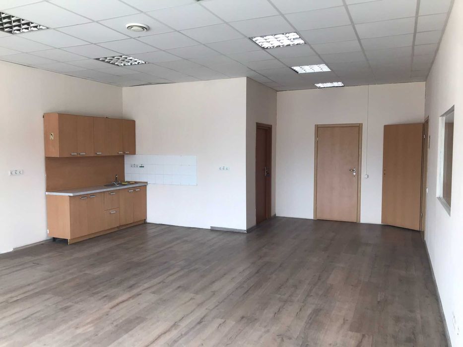 2000м2 готов левый берег. Или 10000 м2 по запросу класс А