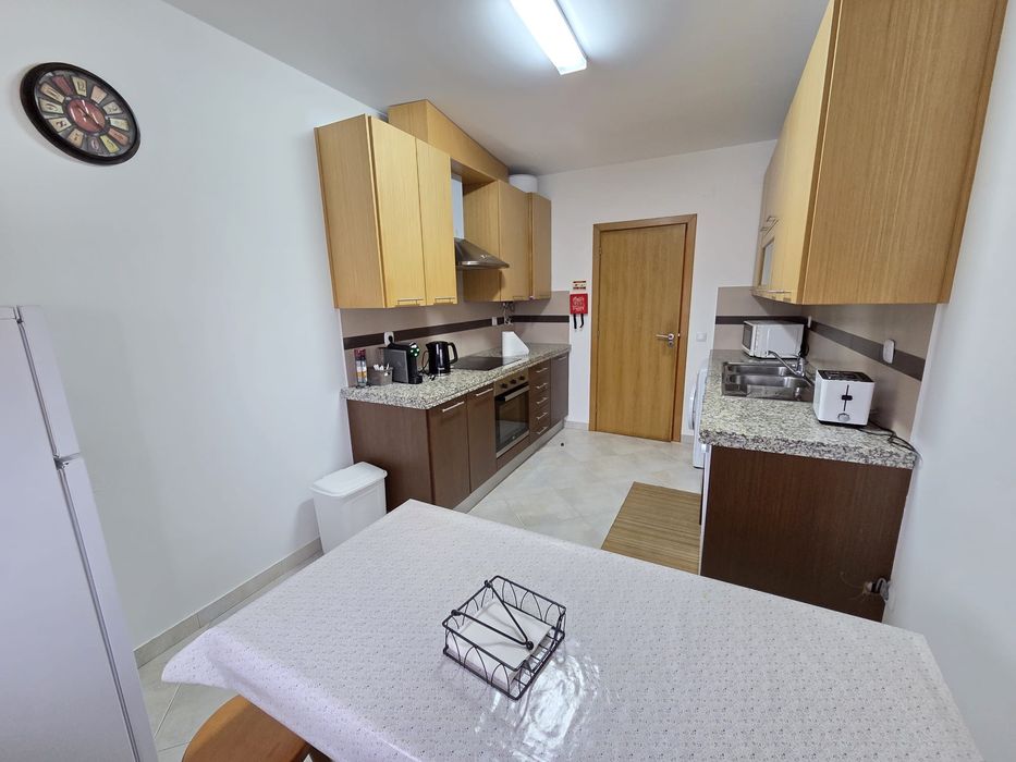 Apartamento T2  1⁰and condominio fechado