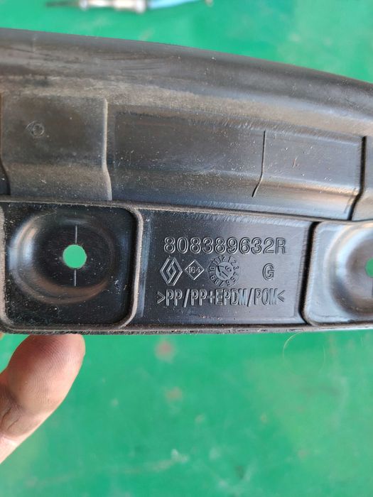 sprzedam uszczelkę drzwi przód lewy renault megane IV 808389632r