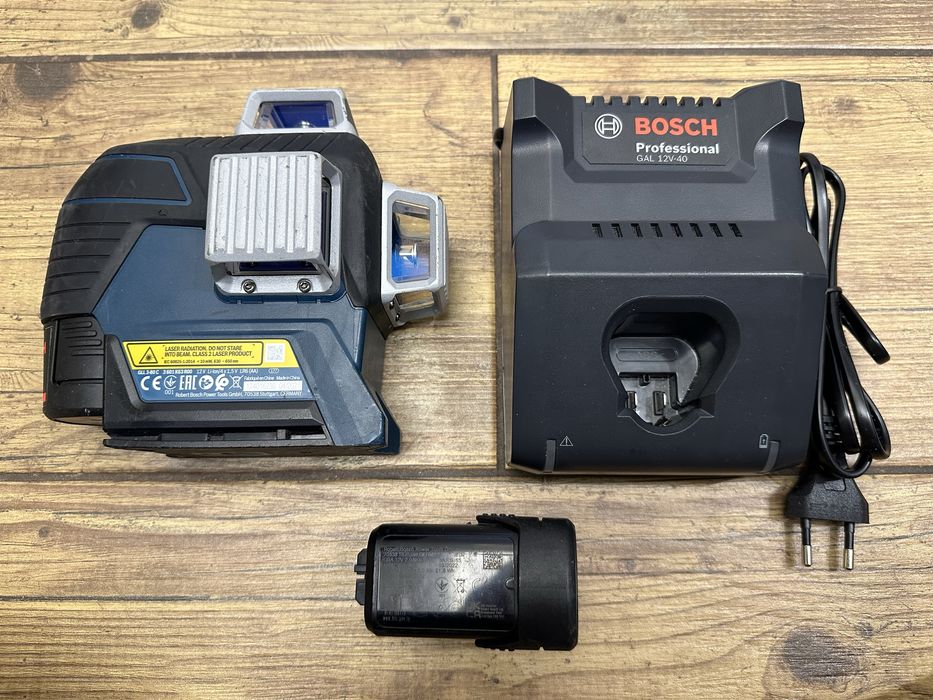 Samopoziomujący laser 3-płaszczyznowy GLL 3-80 C BOSCH Professional