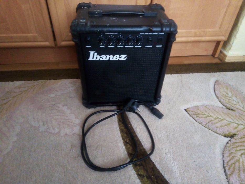 Wzmacniacz do gitary elektrycznej Kolumna