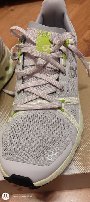 Жіночі бігові кросовки ON Running Clodsurfer Trail , 39 розмір