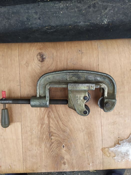 Труборіз роликовий