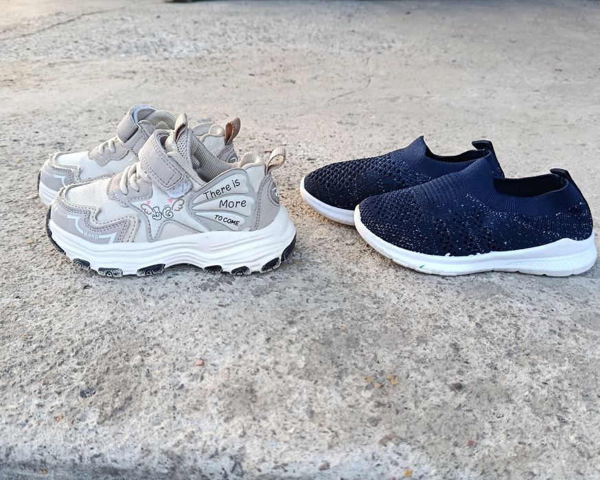 Кросівки для дівчинки