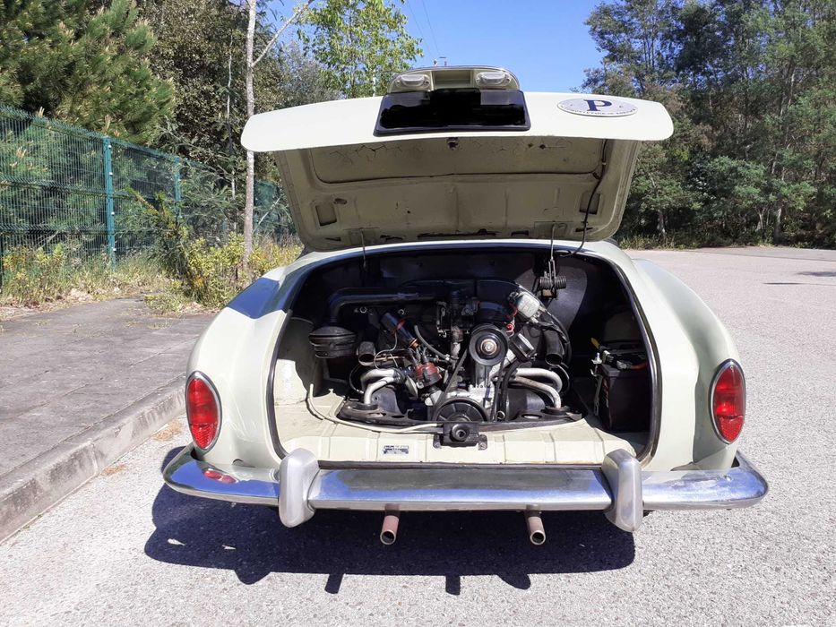 VW Karmann Ghia (descapotável)