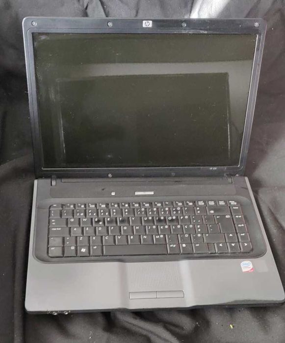 Portátil HP 530 15"