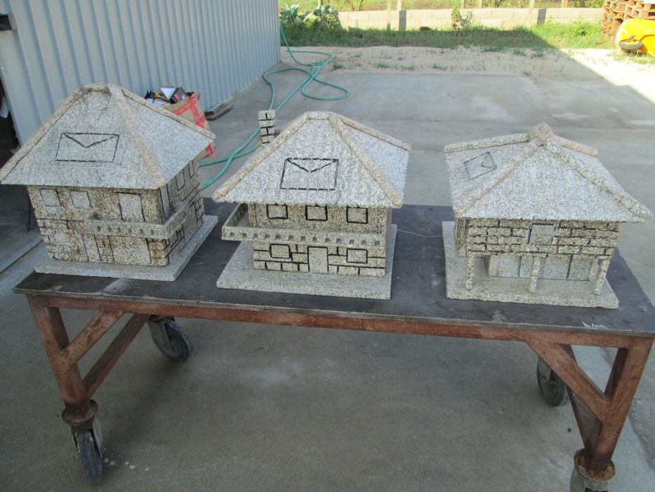 Peças em granito, artesanato.
