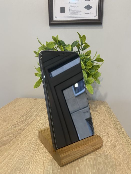 Продам Iphone 11 128 g