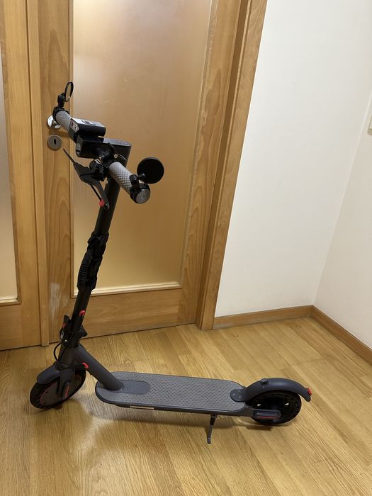 Trotinete Elétrica Scooter i9 — Como Nova! 35km Autonomia + Acessórios