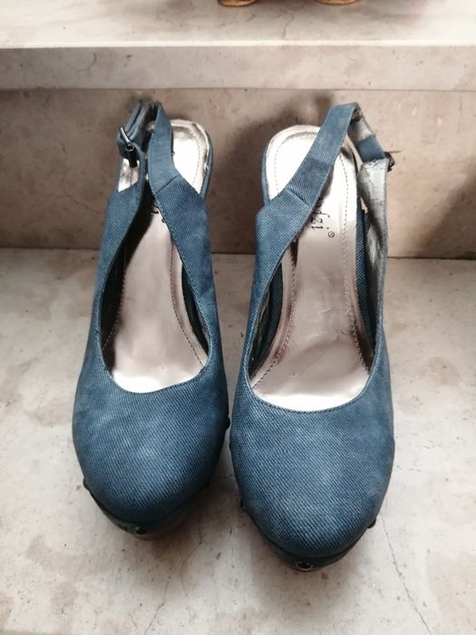 Sapatos senhora novos