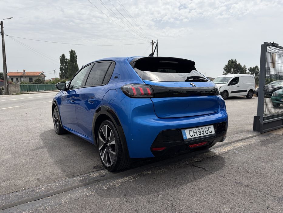 Peugoet E-208 GT Line