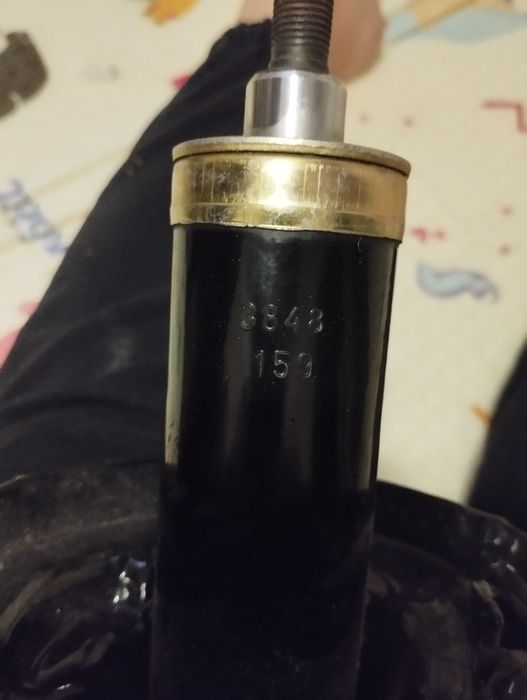 Передня стойки,амортизатори.