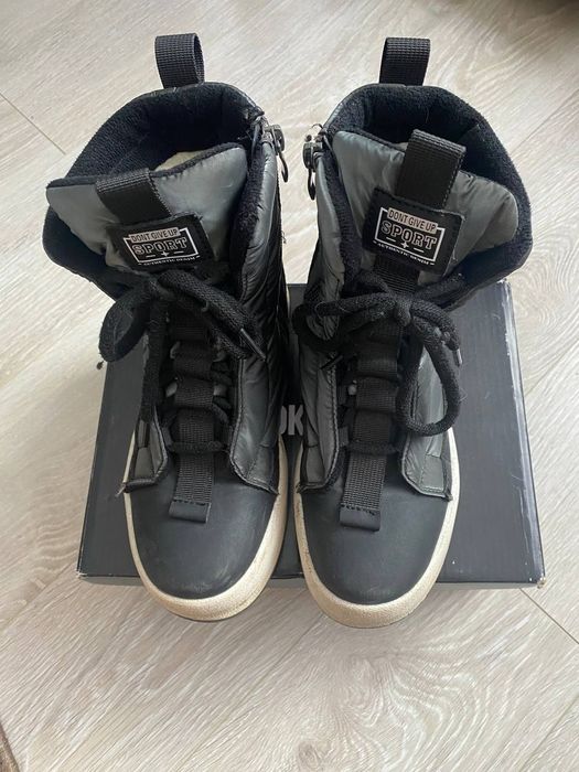 Ботаніки, черевики, чобітки