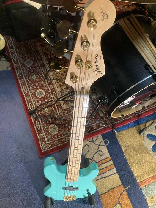Lutnicza gitara basowa Pandora Guitars, Precision Bass