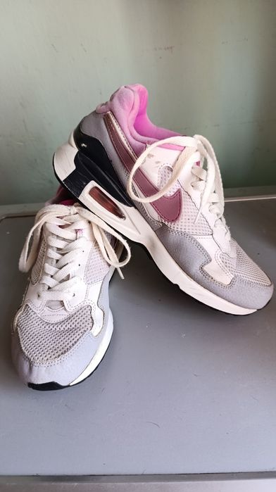 Жіночі кросівки, красовки Nike Air Max ST