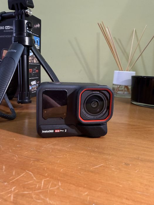 Insta360 Ace Pro 2 + Acessórios
