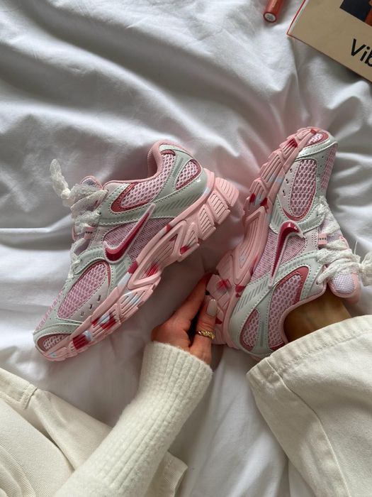 Кросівки Nike V5 RNR | Найк V5 RNR — у рожевому кольорі