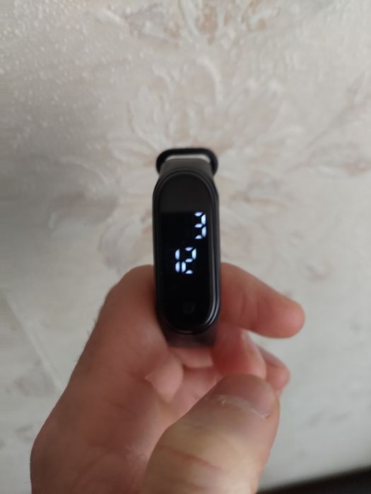 Наручные часы лэд