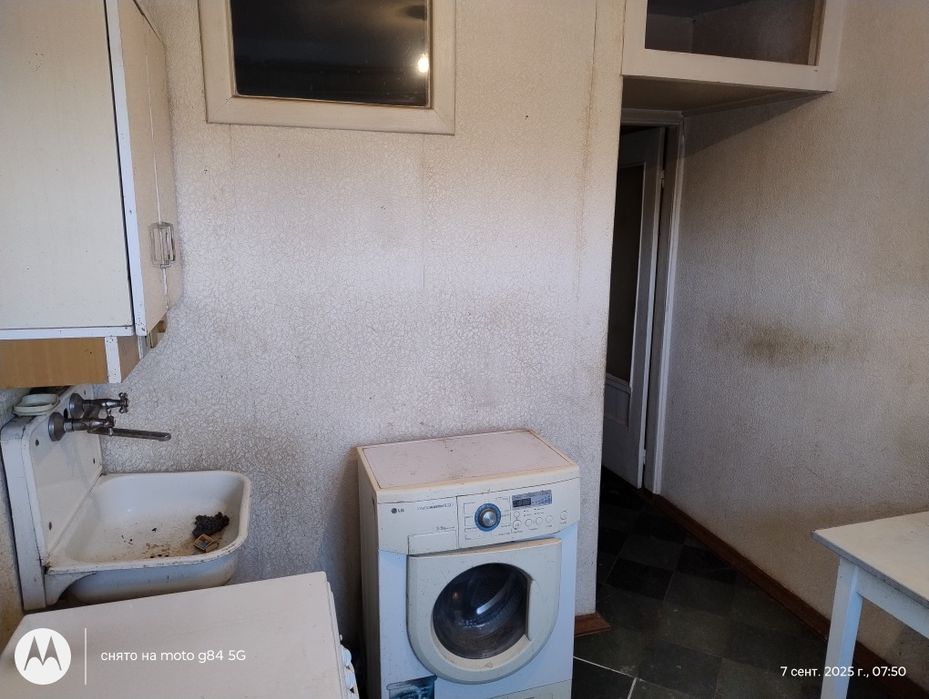 Продам квартиру. СЕРТИФИКАТ   НЕТ.