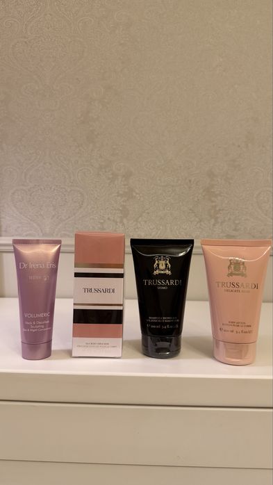 Набір косметичка , кріогель та скраб від Collistar