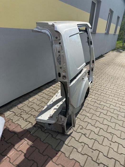 ford connect  ćwiartka prawy tył