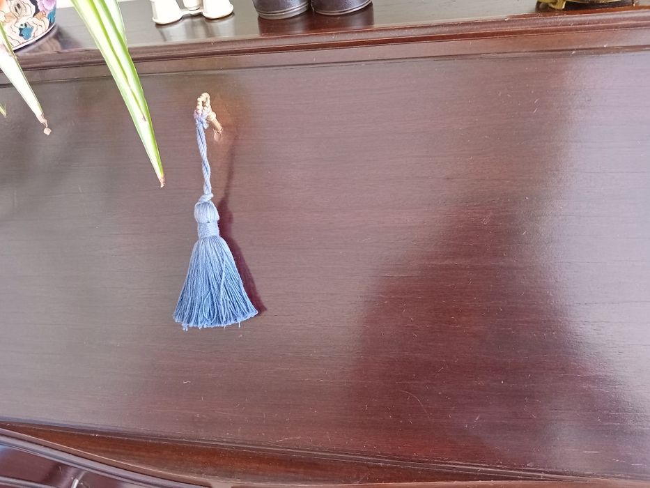 Escrivaninha madeira maciça com três segredos