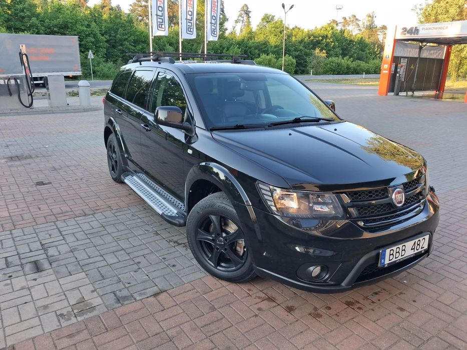 Fiat Freemont 170km automat 4x4 bardzo ładny serwisowany pewny przebieg